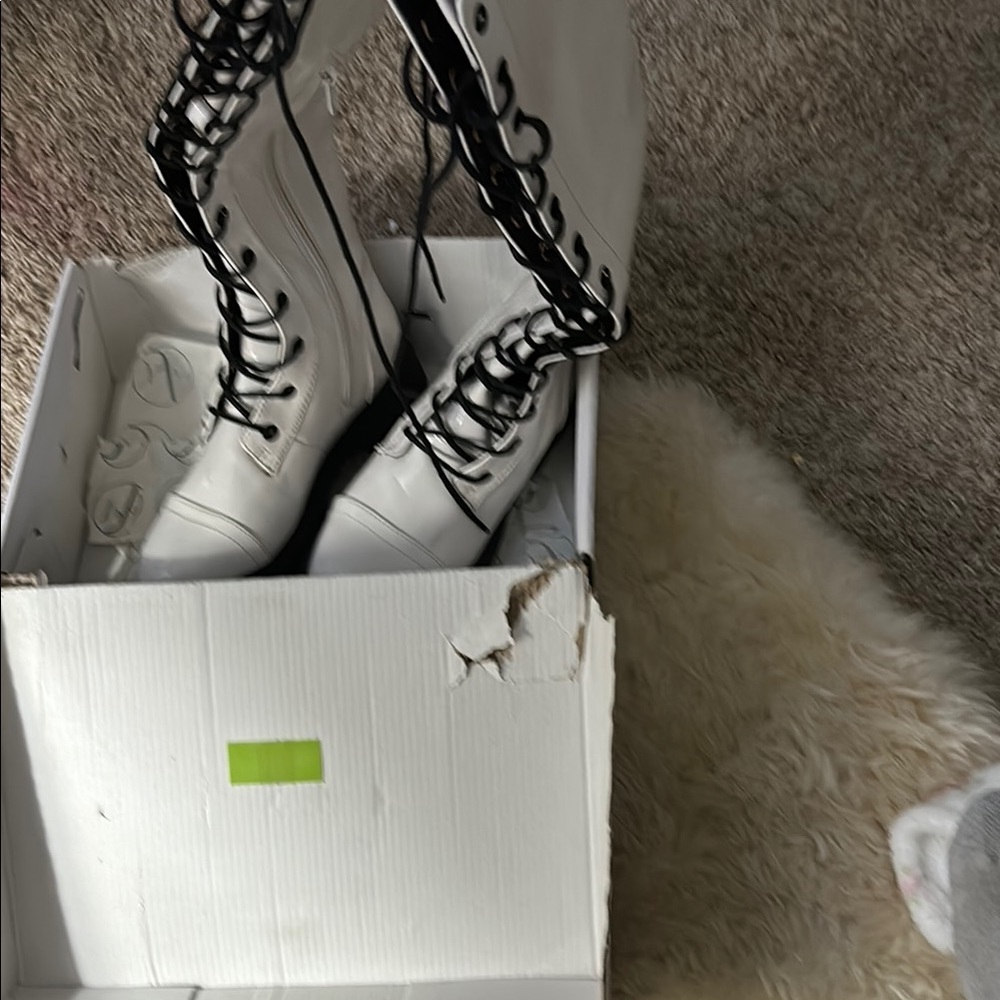 White Patent Leather Boots nwt - Picture 2 of 5